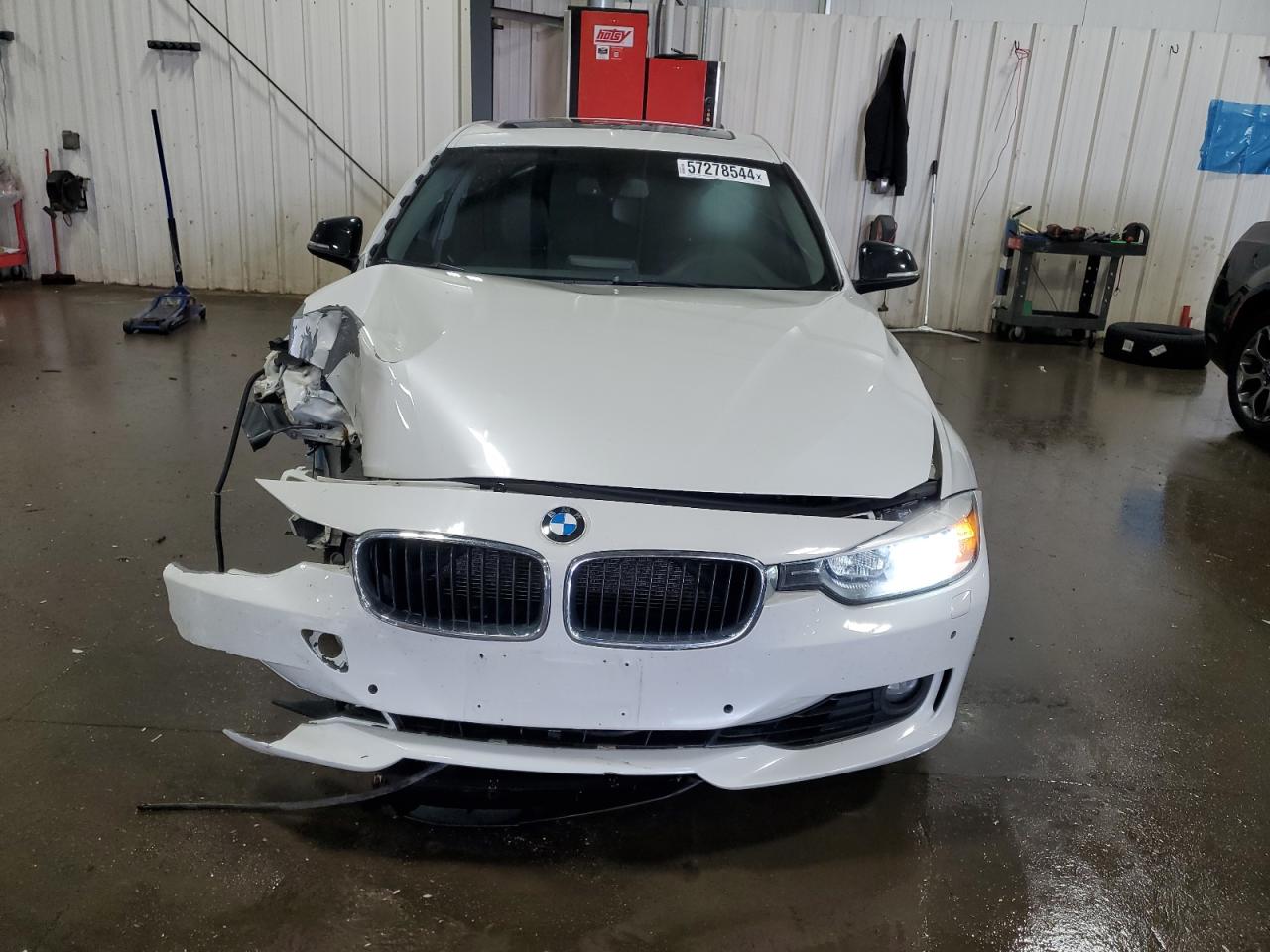 2013 BMW 328 Xi vin: WBA3B3C59DF544125