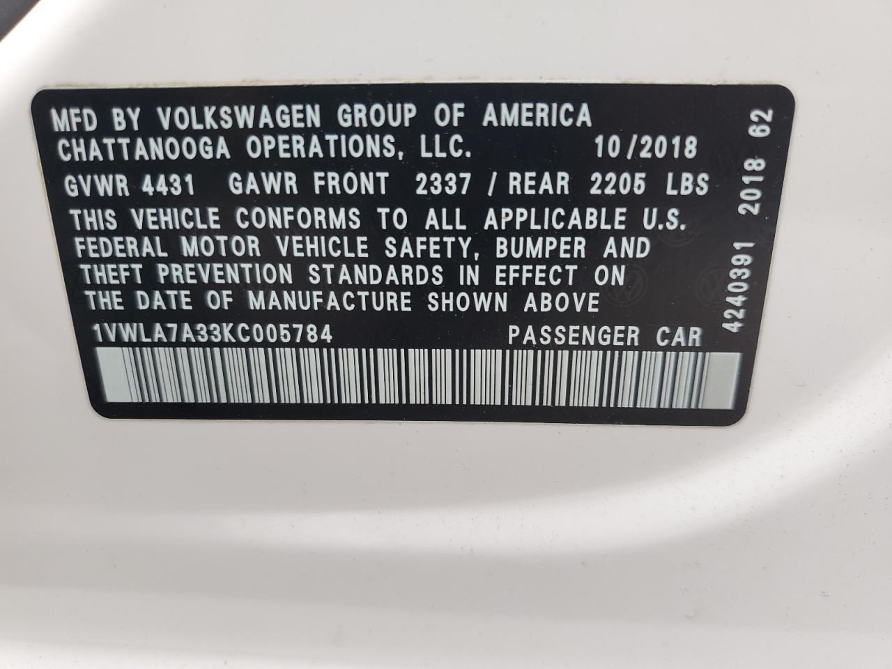 1VWLA7A33KC005784 2019 Volkswagen Passat Wolfsburg