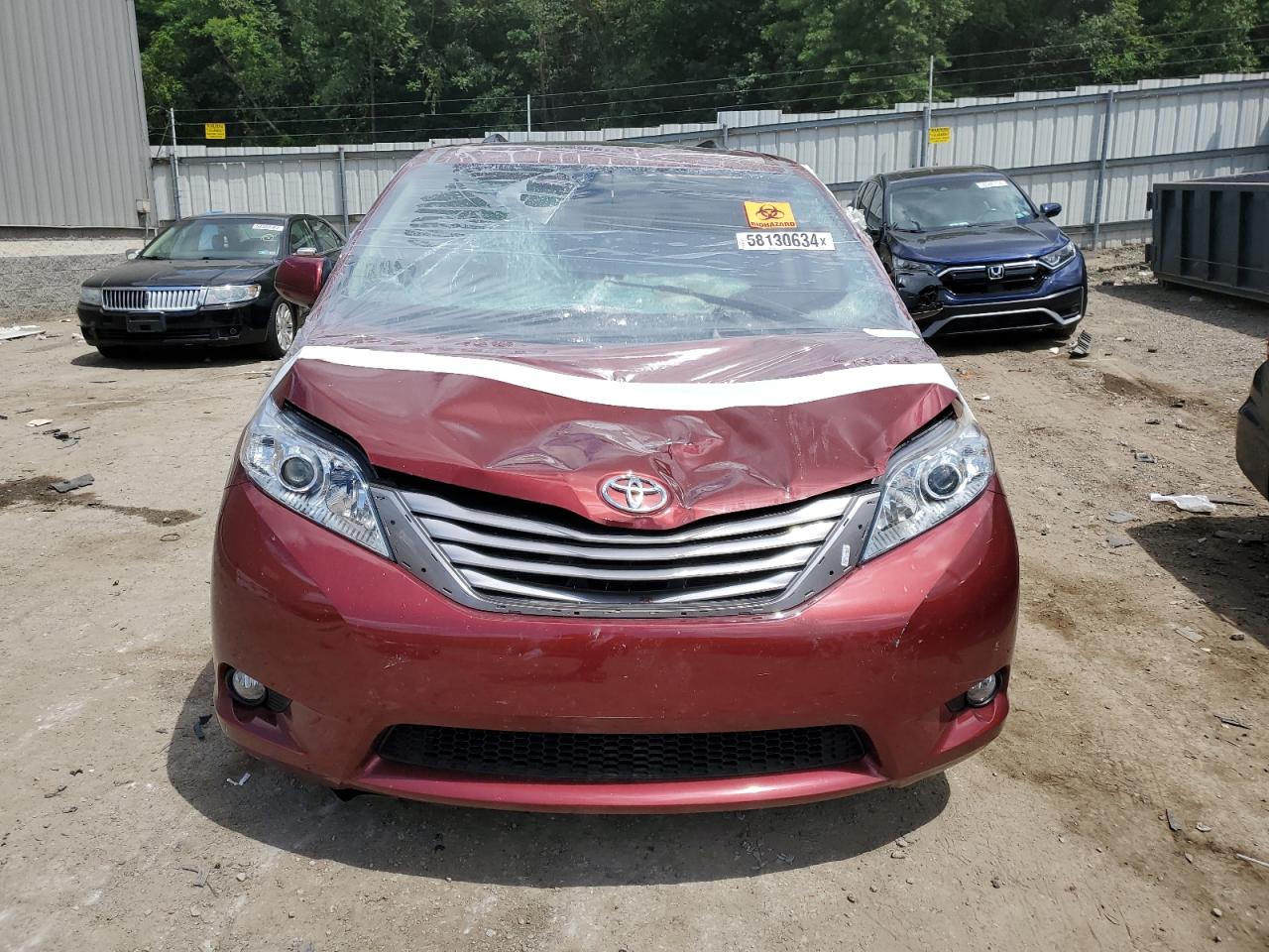 5TDYK3DC2FS674076 2015 Toyota Sienna Xle