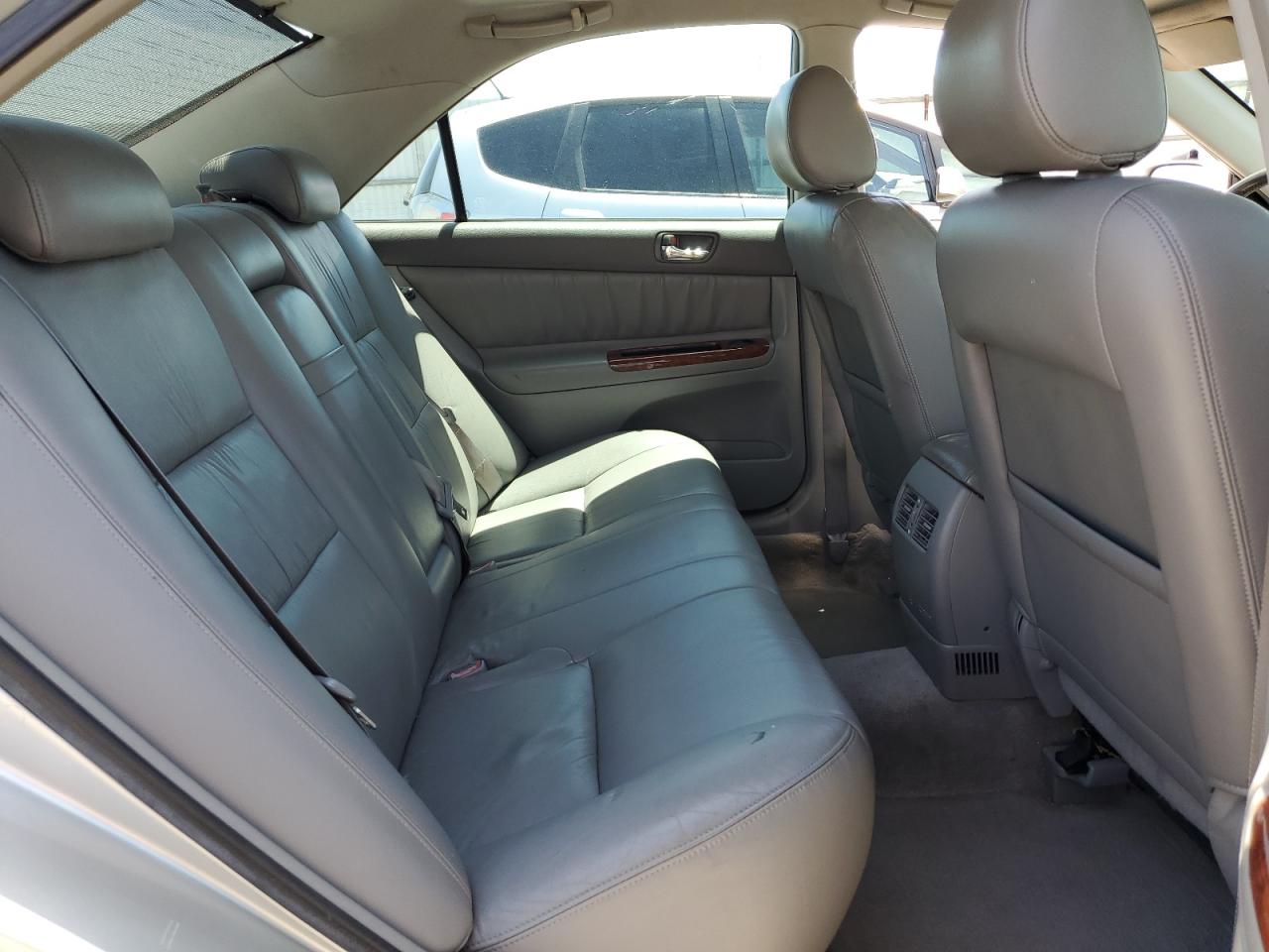 JTDBF32K230149215 2003 Toyota Camry Le