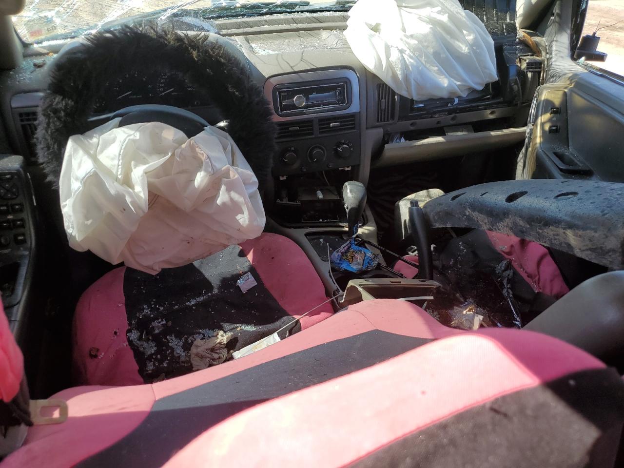 1J4GX48S82C228072 2002 Jeep Grand Cherokee Laredo