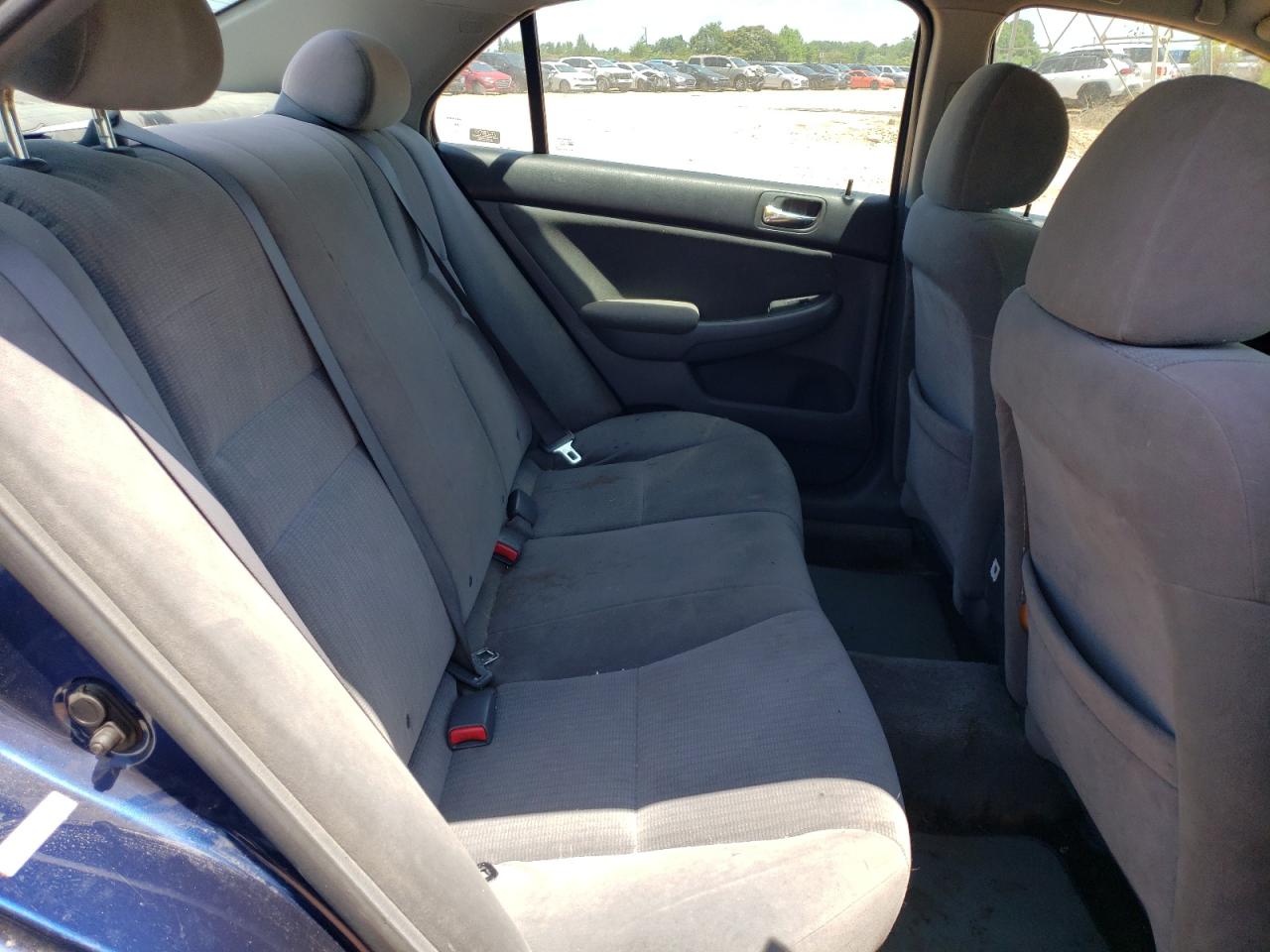 1HGCM56165A156755 2005 Honda Accord Dx