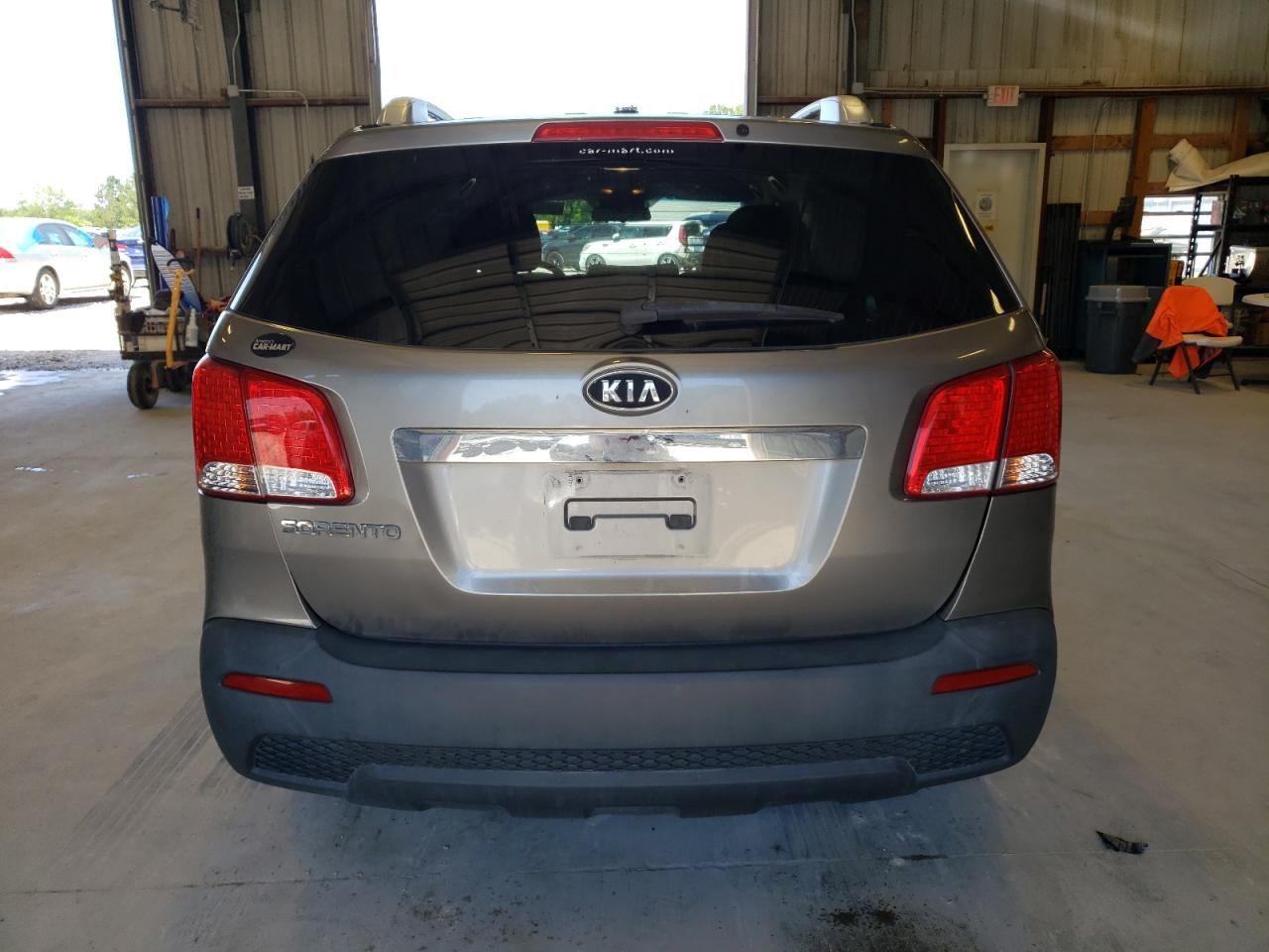 5XYKT4A21BG047347 2011 Kia Sorento Base