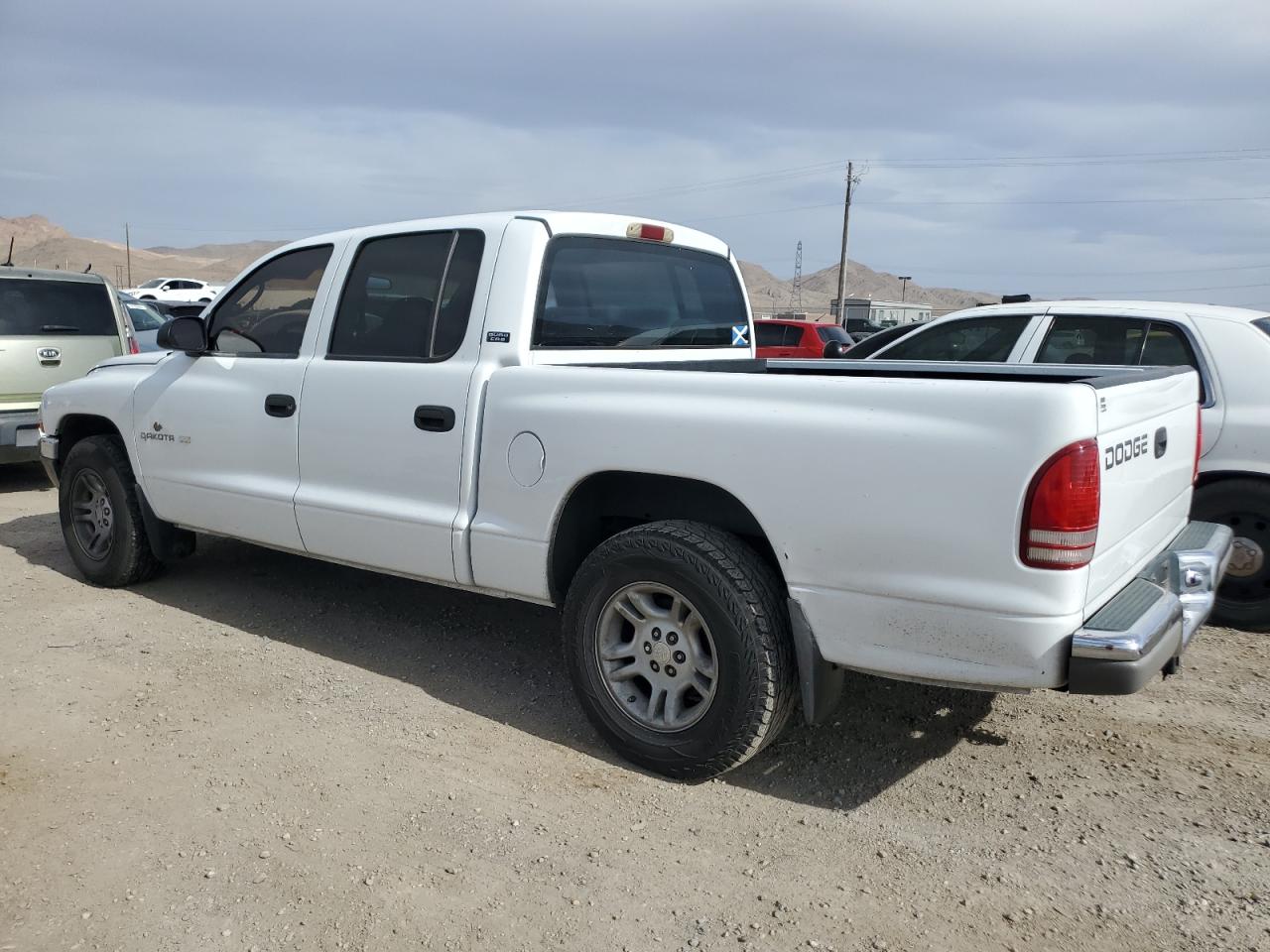 1B7GL2AN61S111945 2001 Dodge Dakota Quad