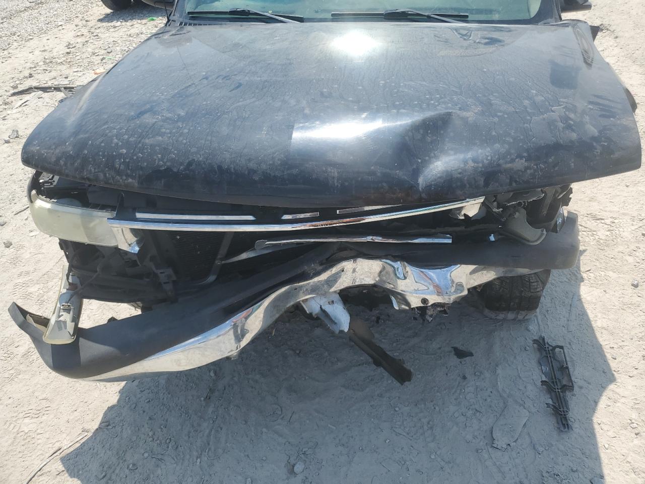 1GNEC13Z24R235439 2004 Chevrolet Tahoe C1500