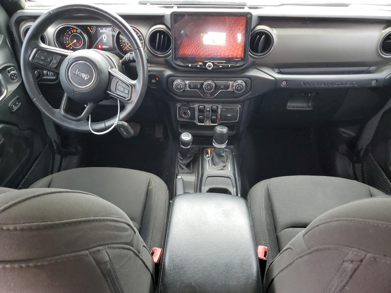 1C4HJXDGXKW579286 2019 Jeep Wrangler Unlimited Sport