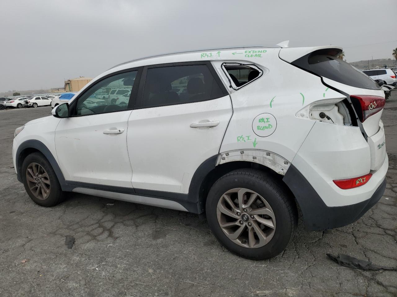 2018 Hyundai Tucson Sel vin: KM8J33A48JU679441