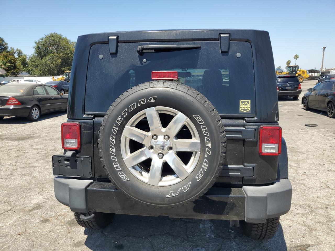 1C4GJWBG5GL220641 2016 Jeep Wrangler Sahara