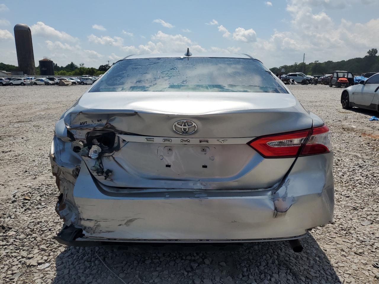 2019 Toyota Camry L vin: 4T1B11HKXKU197140