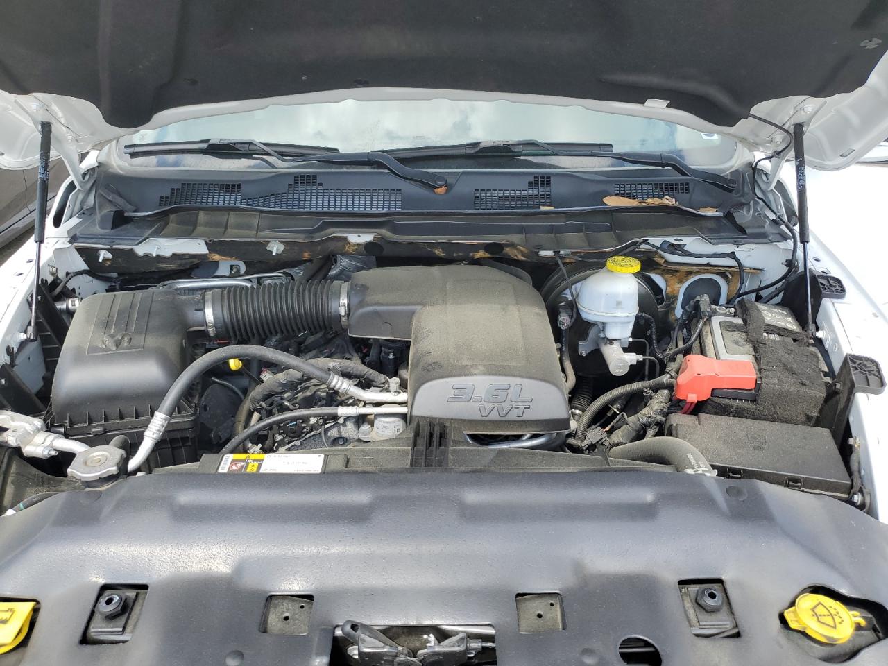 1C6RR7LG2MS535900 2021 Ram 1500 Classic Slt