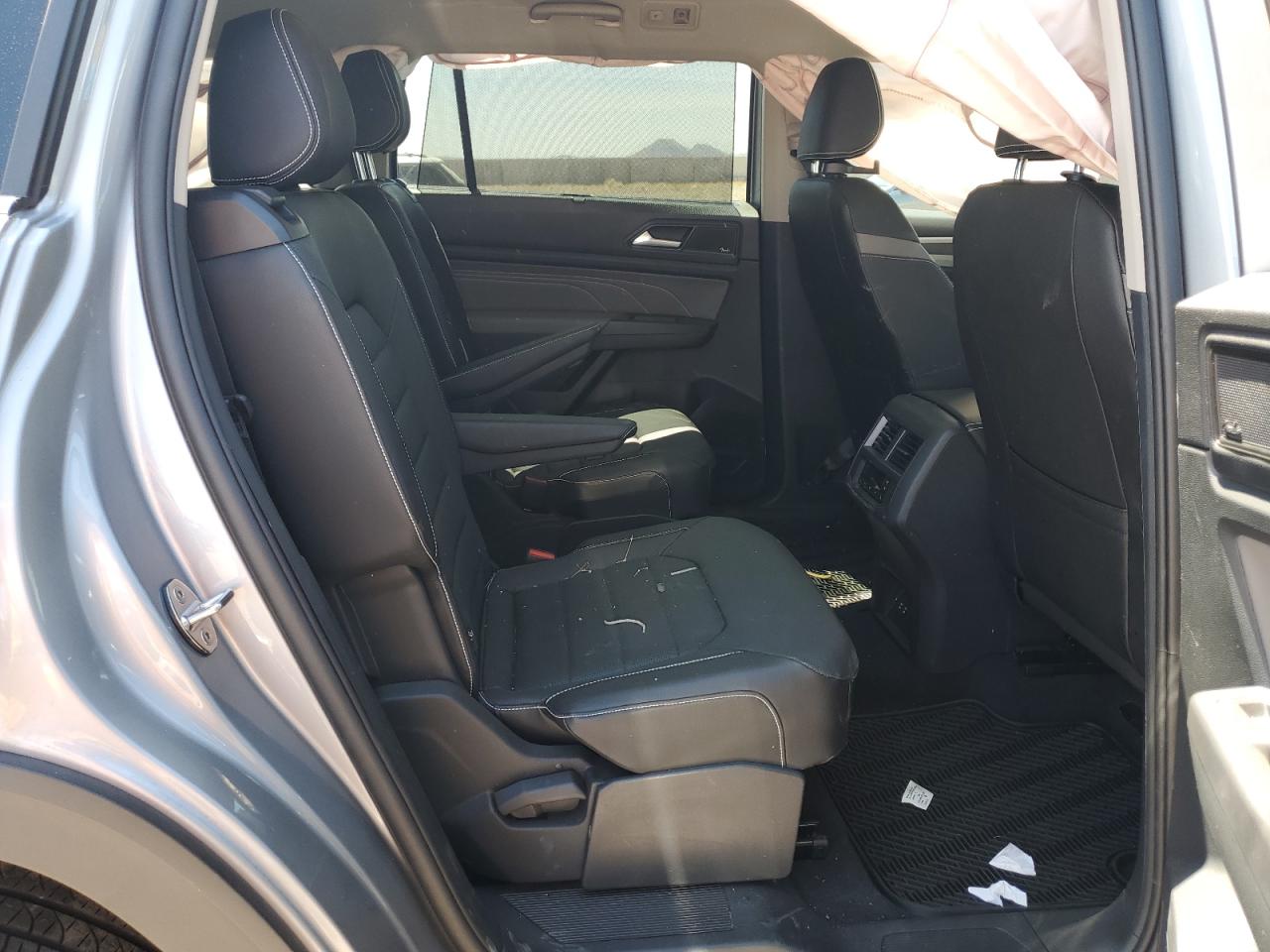 1V2FR2CA1PC532770 2023 Volkswagen Atlas Sel Premium R-Line