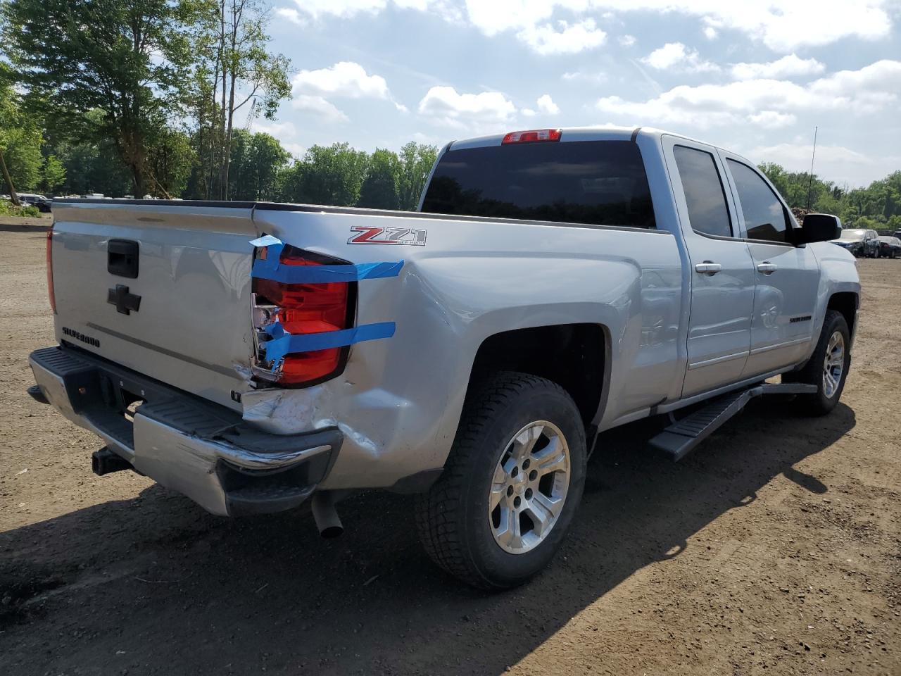 1GCVKREC1HZ335928 2017 Chevrolet Silverado K1500 Lt