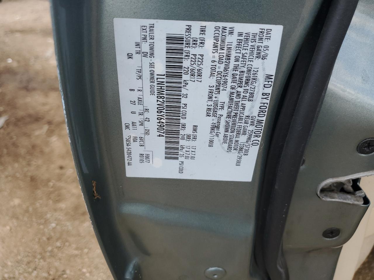 1LNHM82V06Y649074 2006 Lincoln Town Car Signature Limited