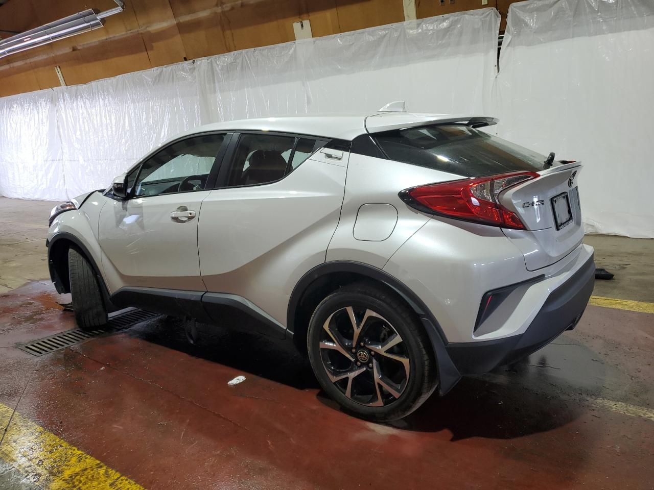 2022 Toyota C-Hr Xle vin: NMTKHMBX4NR147976