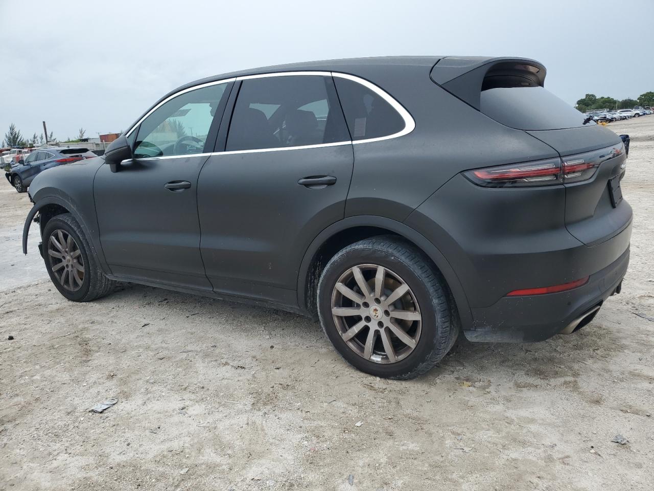 WP1AA2AY6LDA02879 2020 Porsche Cayenne