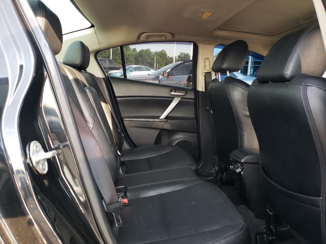 JM1BL1W69B1442290 2011 Mazda 3 S