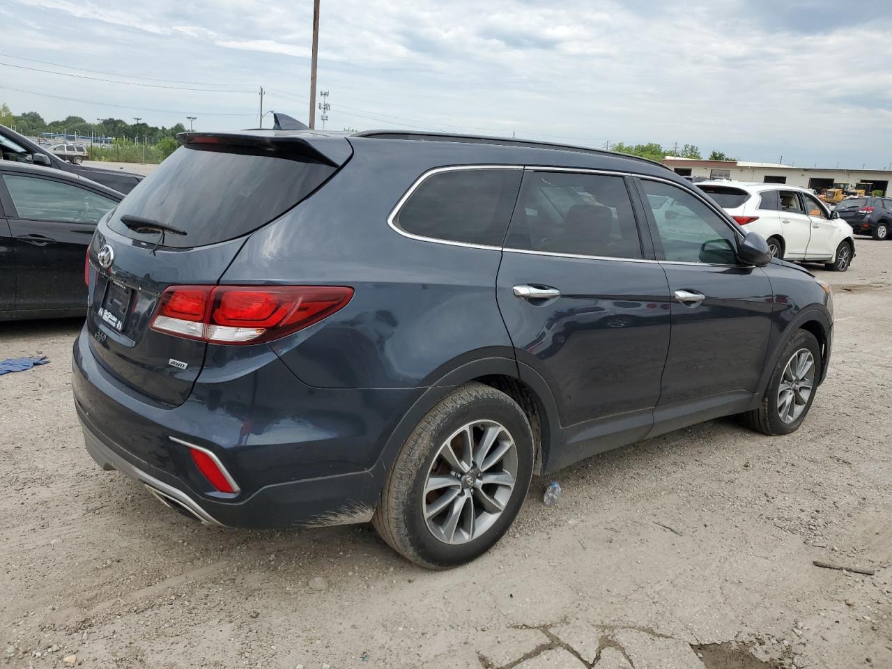 2017 Hyundai Santa Fe Se vin: KM8SMDHF6HU226475