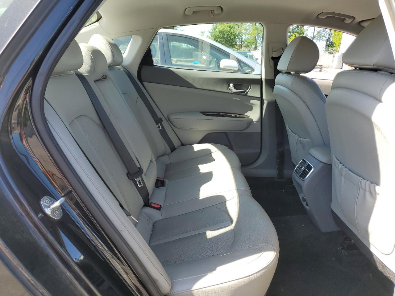 5XXGU4L31JG194926 2018 Kia Optima Ex