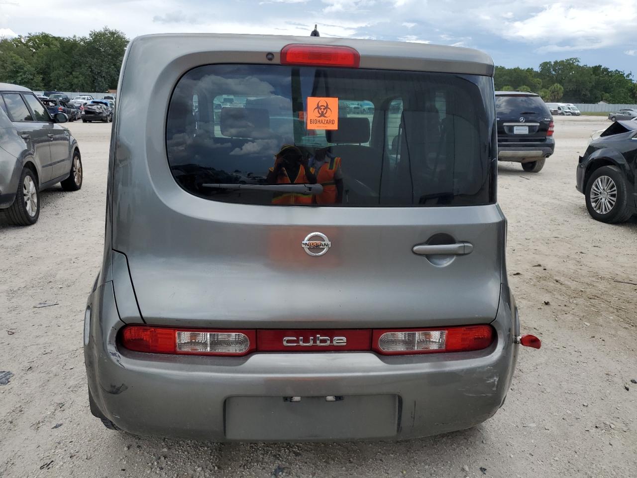 JN8AZ2KRXAT167584 2010 Nissan Cube Base