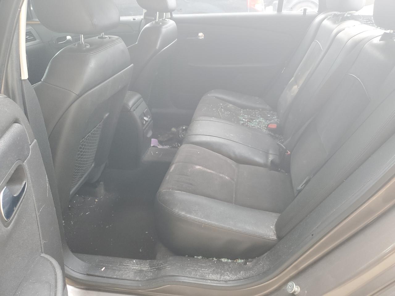 1G1ZD5EU3CF119157 2012 Chevrolet Malibu 2Lt