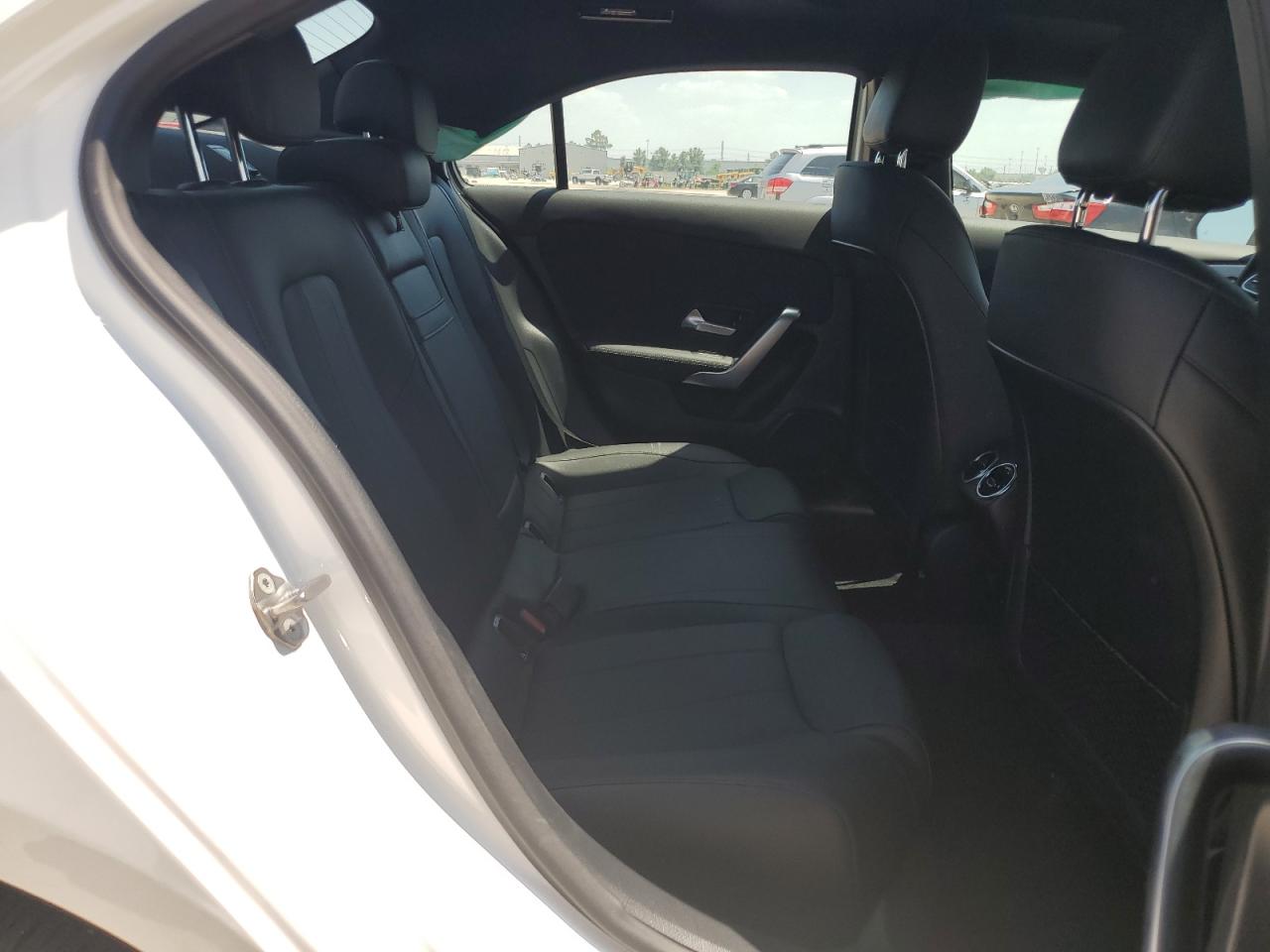 W1K3G4EB0NJ326933 2022 Mercedes-Benz A 220