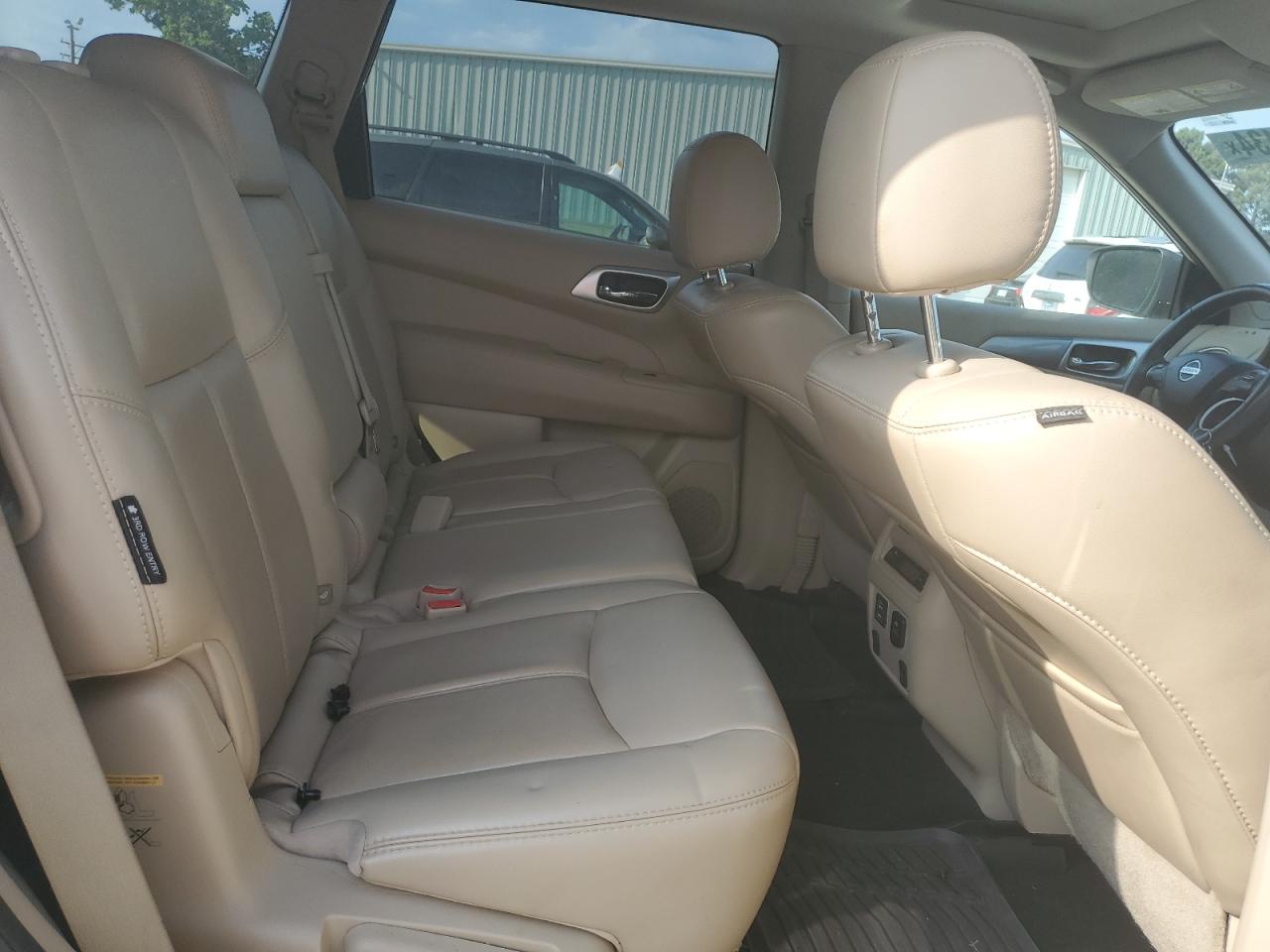 5N1DR2MM3JC649089 2018 Nissan Pathfinder S