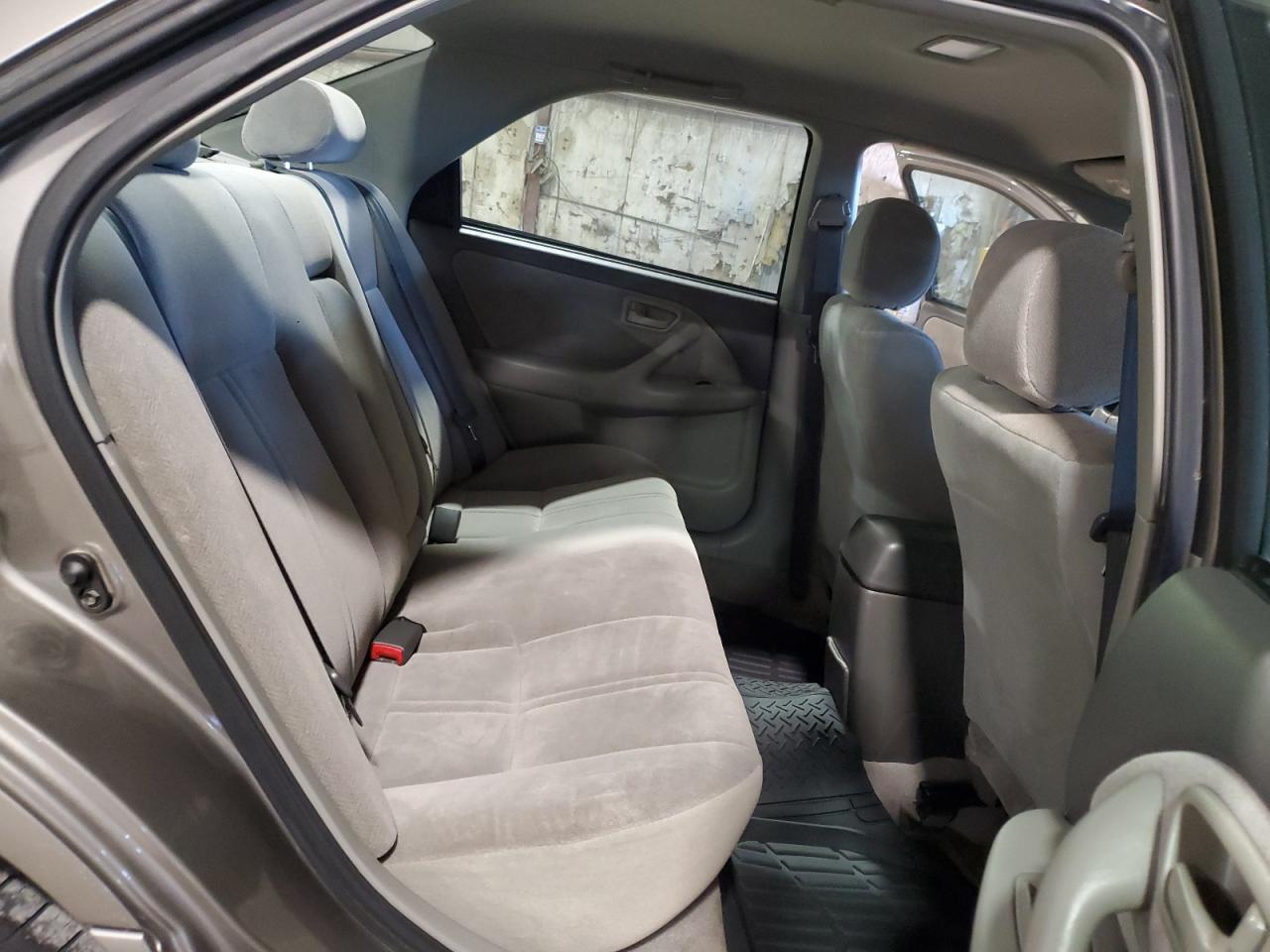 4T1BG22K1YU704948 2000 Toyota Camry Ce