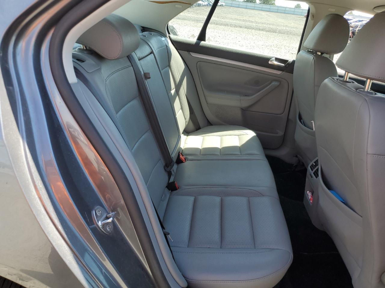 3VWEF71K57M125982 2007 Volkswagen Jetta Wolfsburg