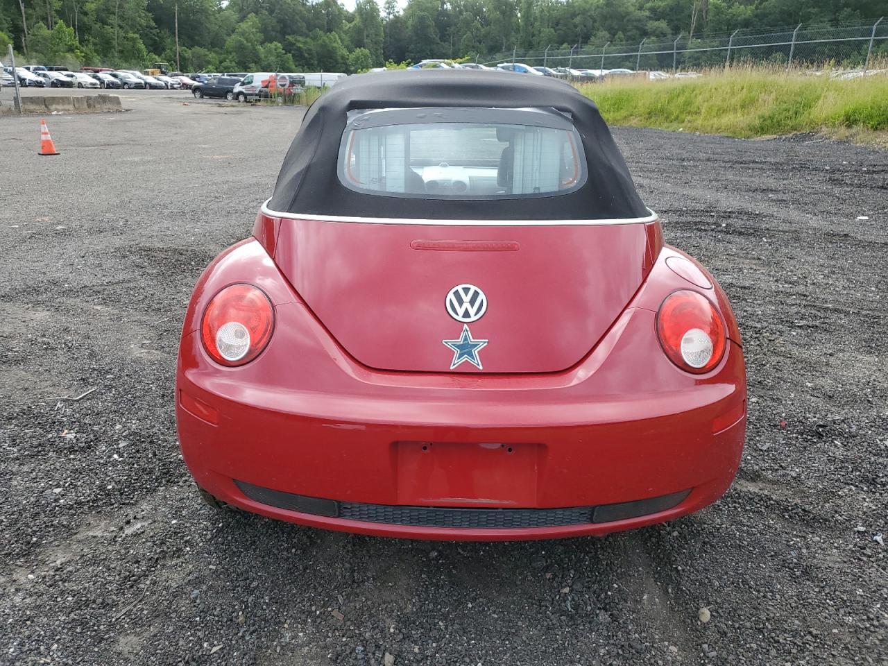 3VWPF31Y28M412655 2008 Volkswagen New Beetle Convertible S