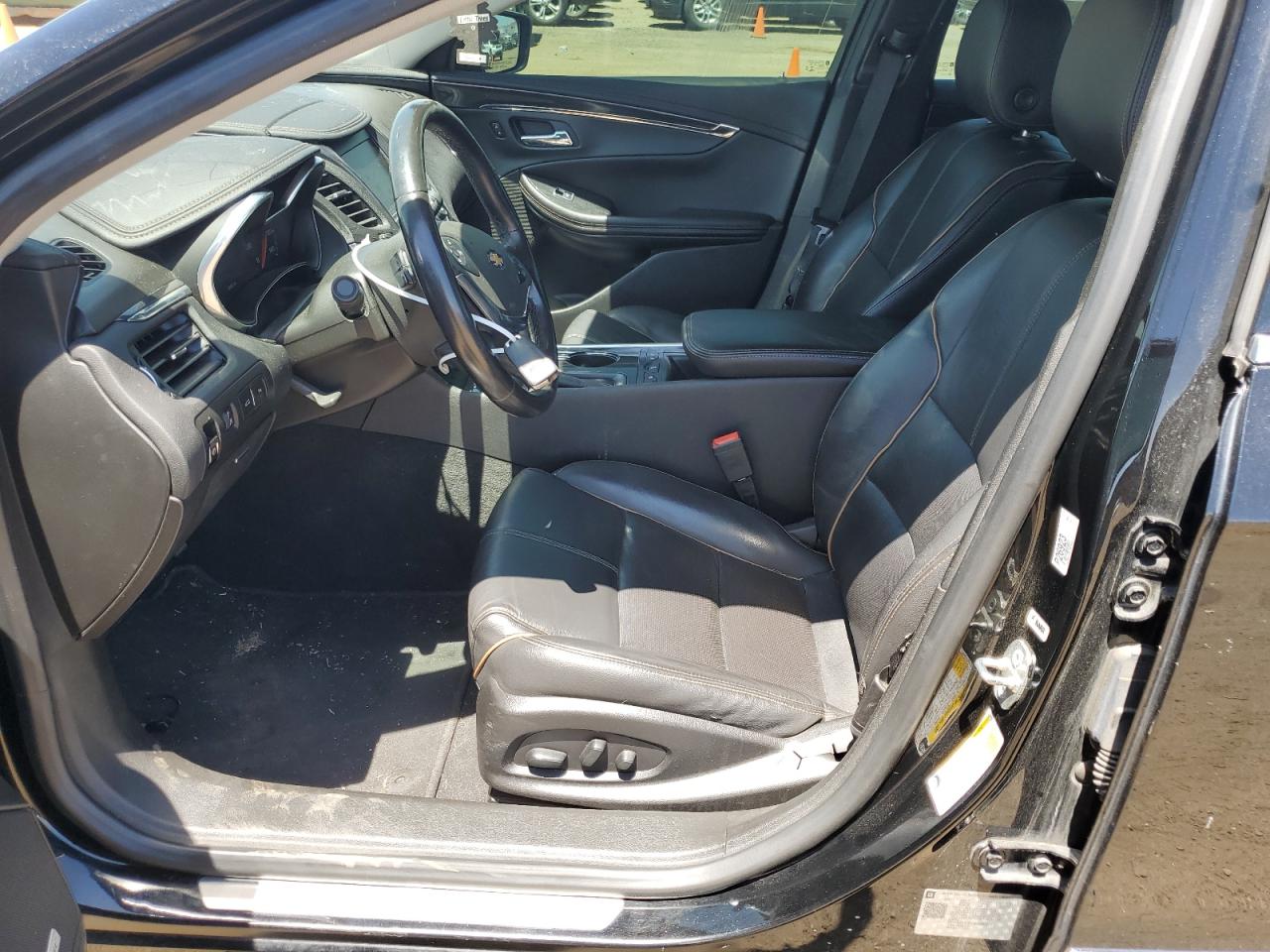 2G1125S35J9150317 2018 Chevrolet Impala Premier