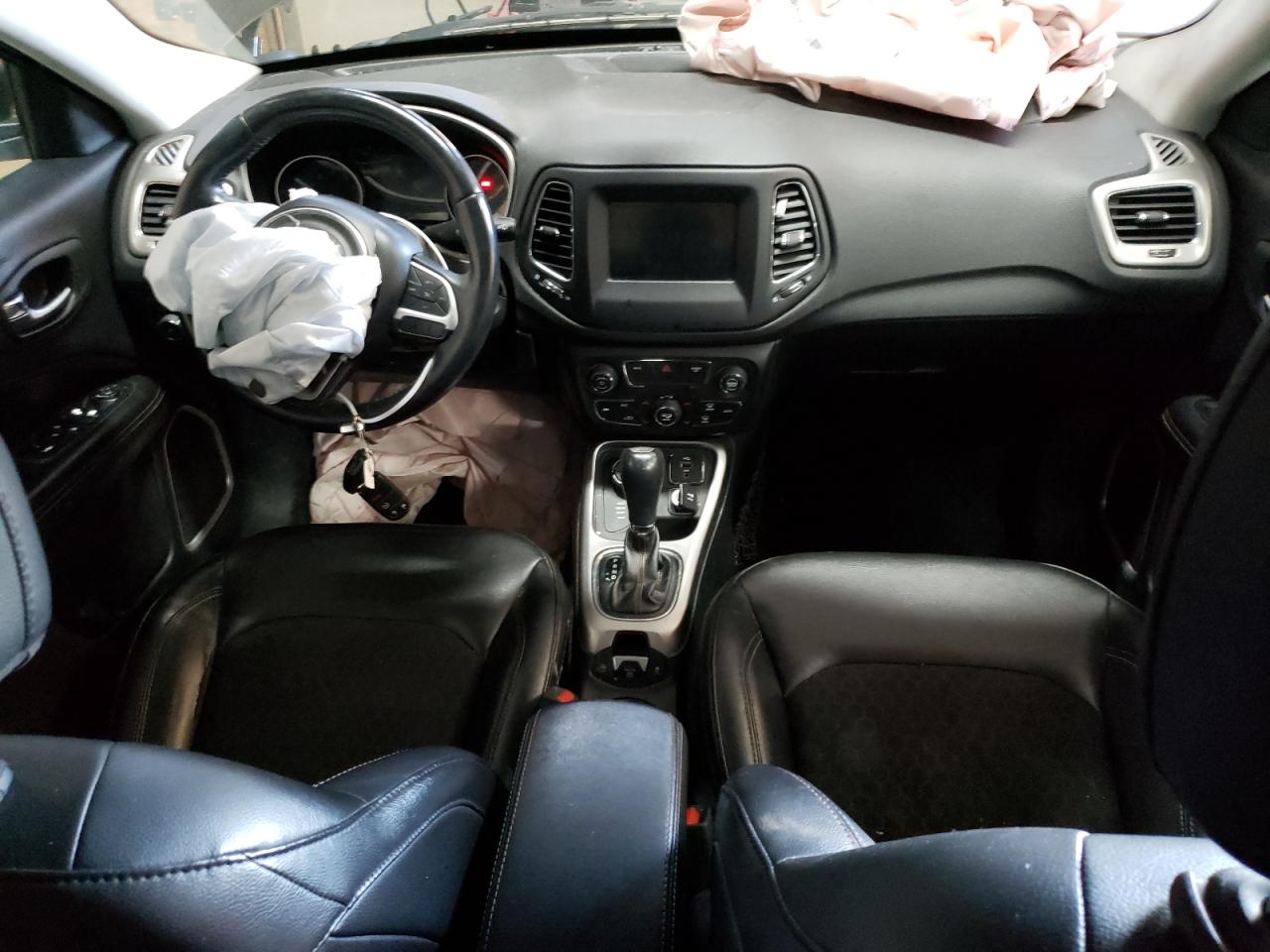 3C4NJDBB9JT255954 2018 Jeep Compass Latitude