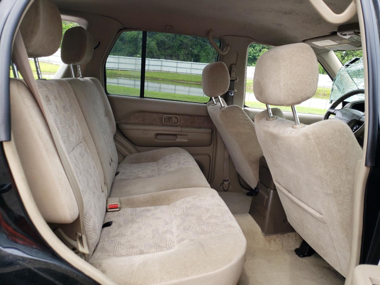 JN8AR07Y7YW396169 2000 Nissan Pathfinder Le