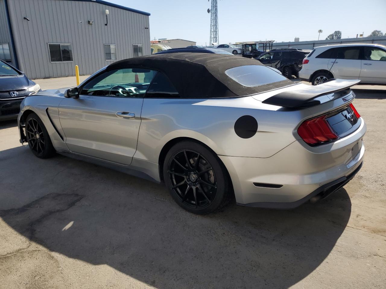 Lot #2708816907 2018 FORD MUSTANG