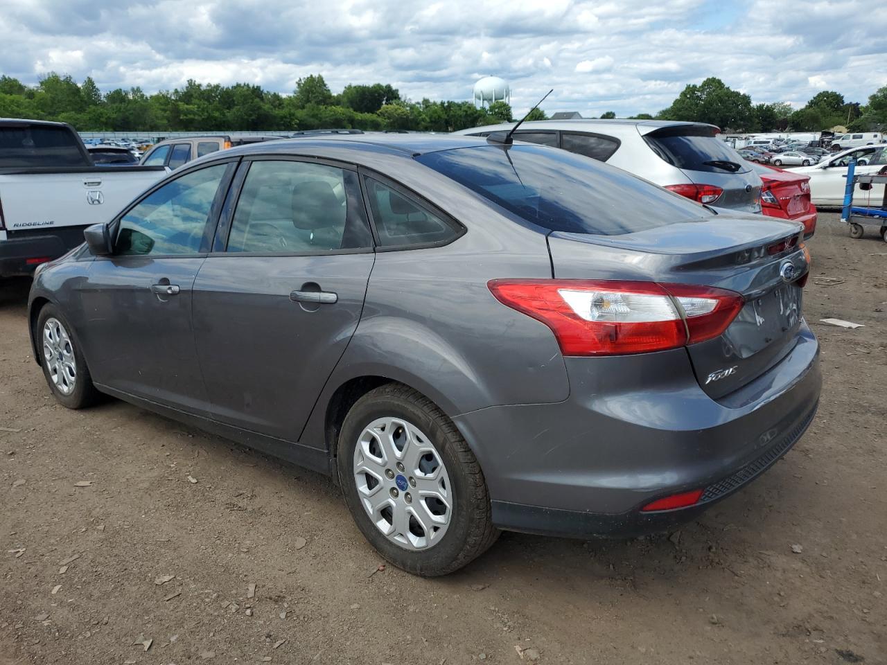 2012 Ford Focus Se vin: 1FAHP3F24CL258474