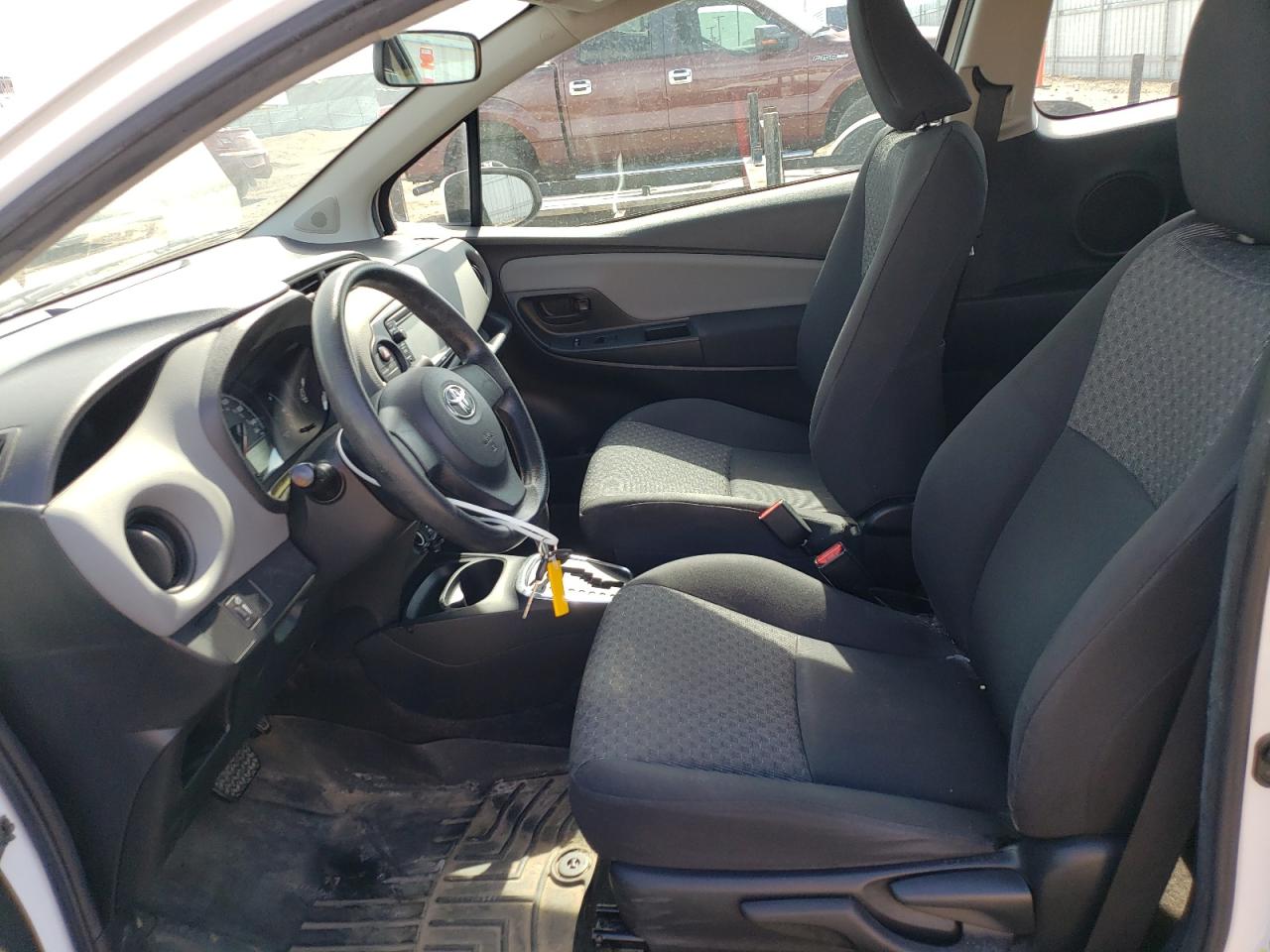 VNKJTUD34FA018695 2015 Toyota Yaris