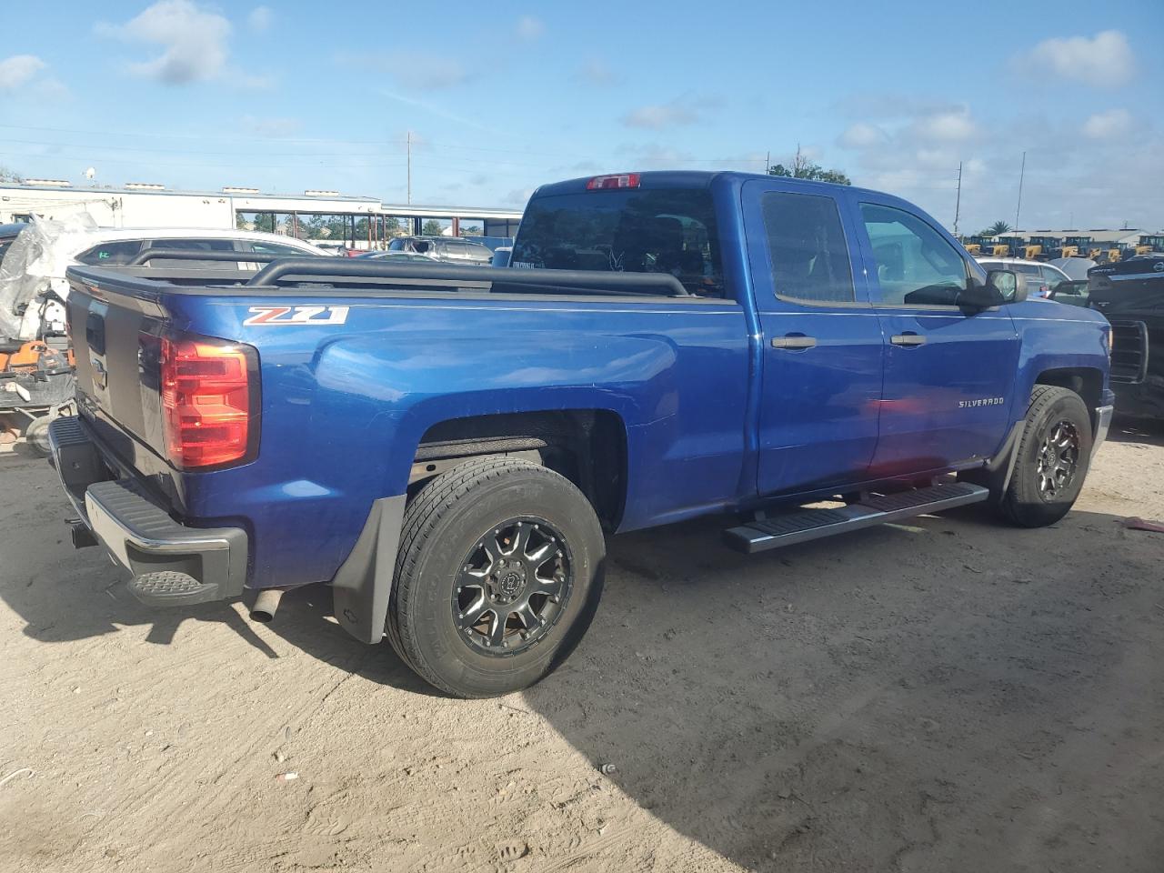 1GCVKREC8EZ257157 2014 Chevrolet Silverado K1500 Lt