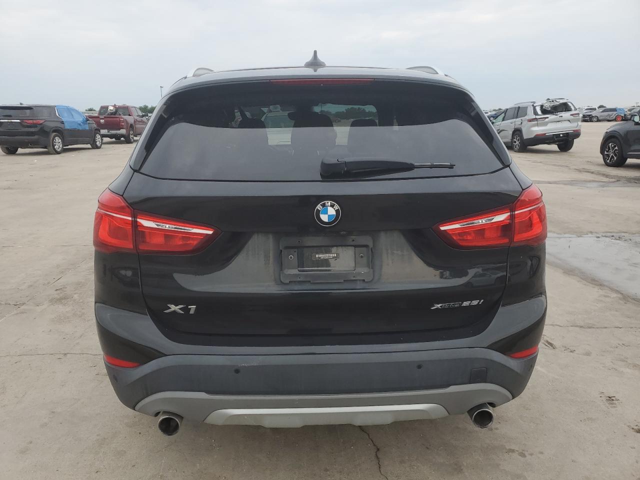 WBXHT3C54K5N19452 2019 BMW X1 xDrive28I