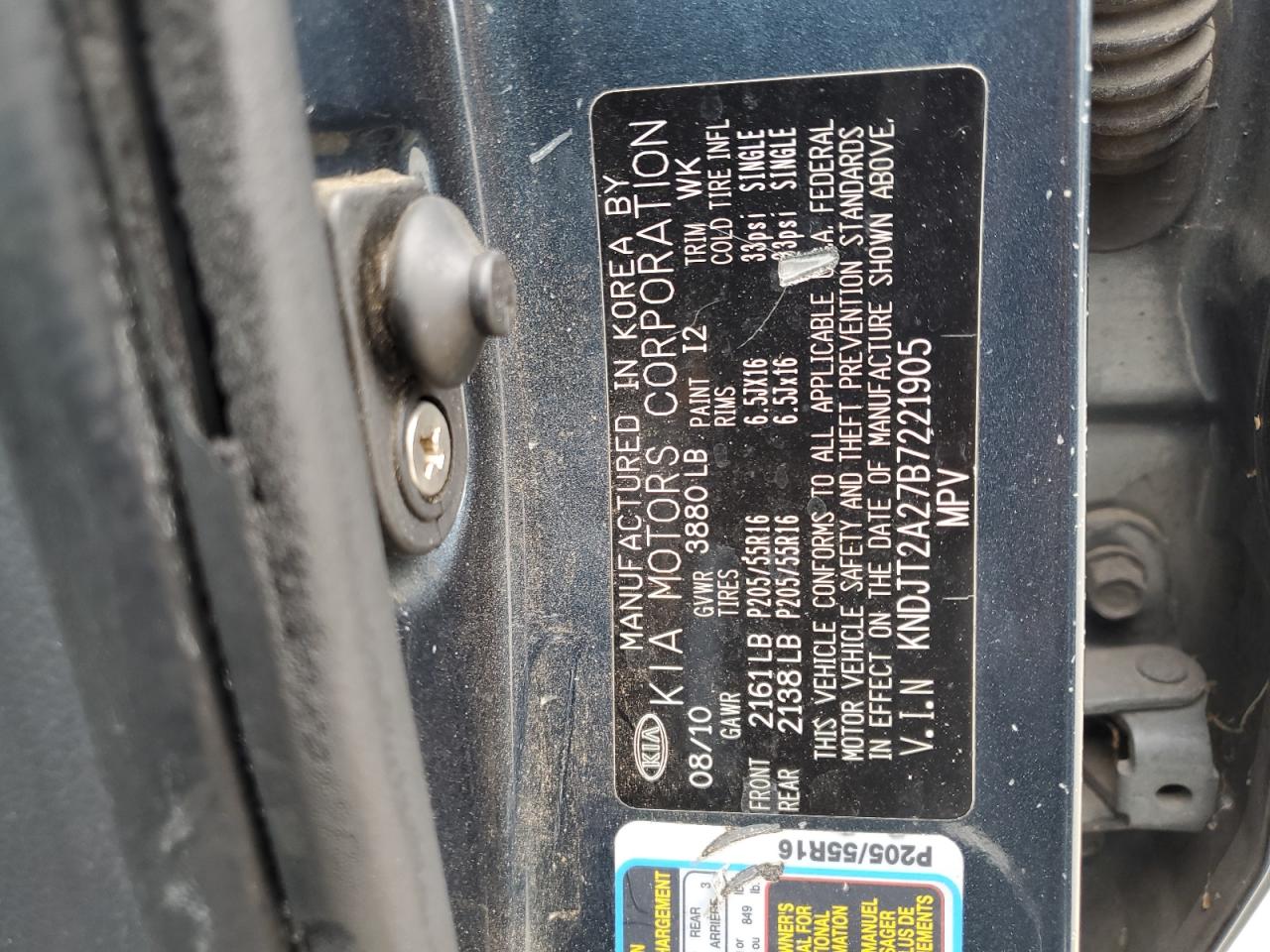 KNDJT2A27B7221905 2011 Kia Soul +