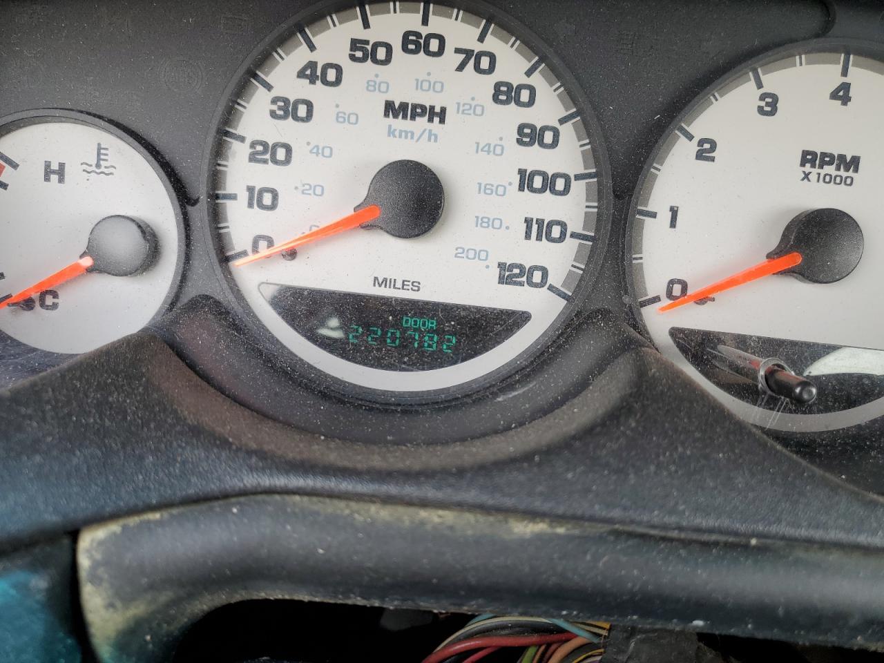 1B3ES56C35D154038 2005 Dodge Neon Sxt