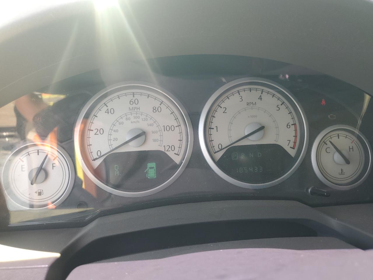 2A8HR64X68R712882 2008 Chrysler Town & Country Limited