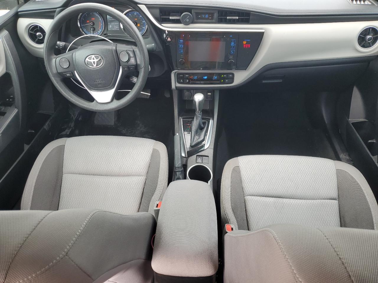 5YFBURHE7KP913140 2019 Toyota Corolla L