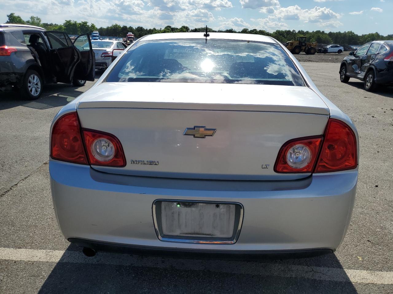 1G1ZJ57B694136012 2009 Chevrolet Malibu 2Lt