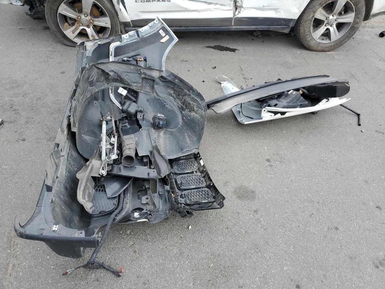 3C4NJDBB2LT106935 2020 Jeep Compass Latitude