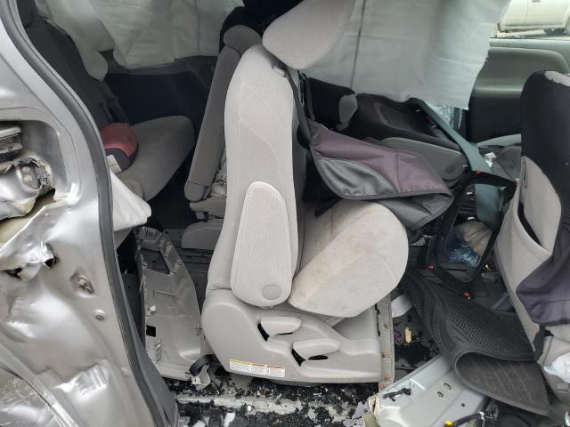 2017 TOYOTA SIENNA LE - 5TDKZ3DC9HS806769