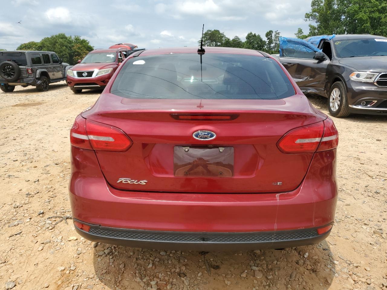 2017 Ford Focus Se vin: 1FADP3F21HL261774