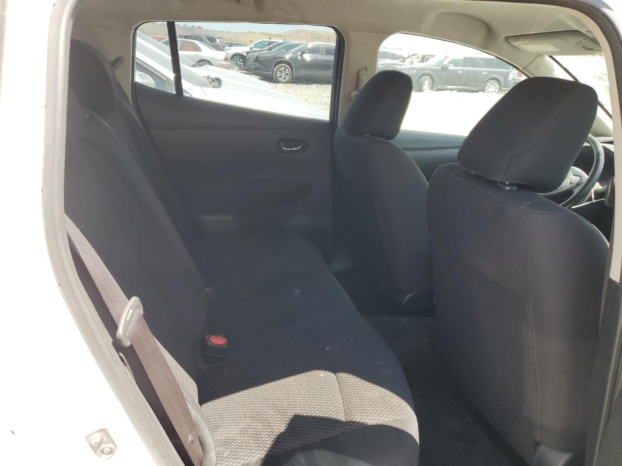 1N4AZ0CP4FC314136 2015 Nissan Leaf S