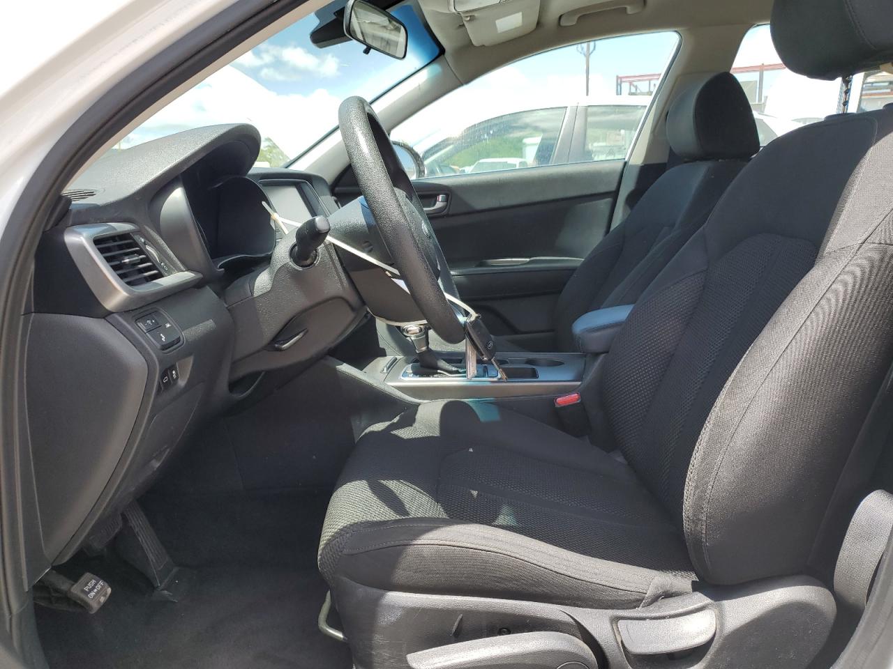 5XXGT4L39LG390103 2020 Kia Optima Lx