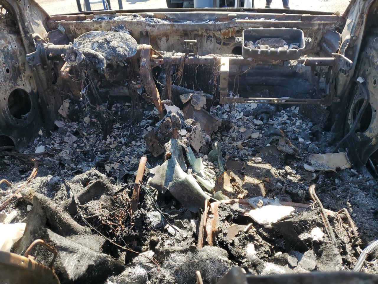 KMHTG6AFXKU018530 2019 Hyundai Veloster Base