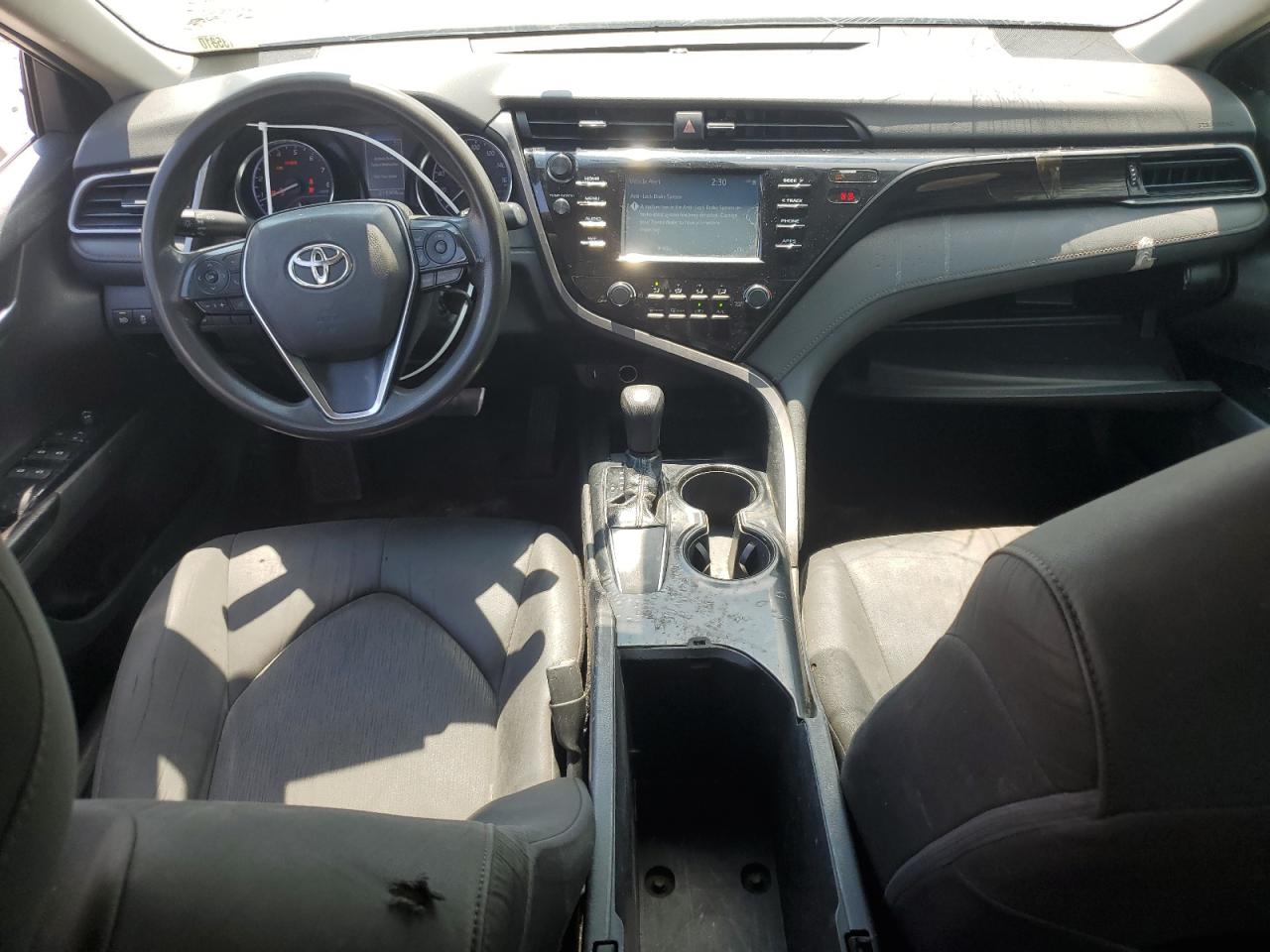 2019 Toyota Camry L vin: 4T1B11HKXKU197140