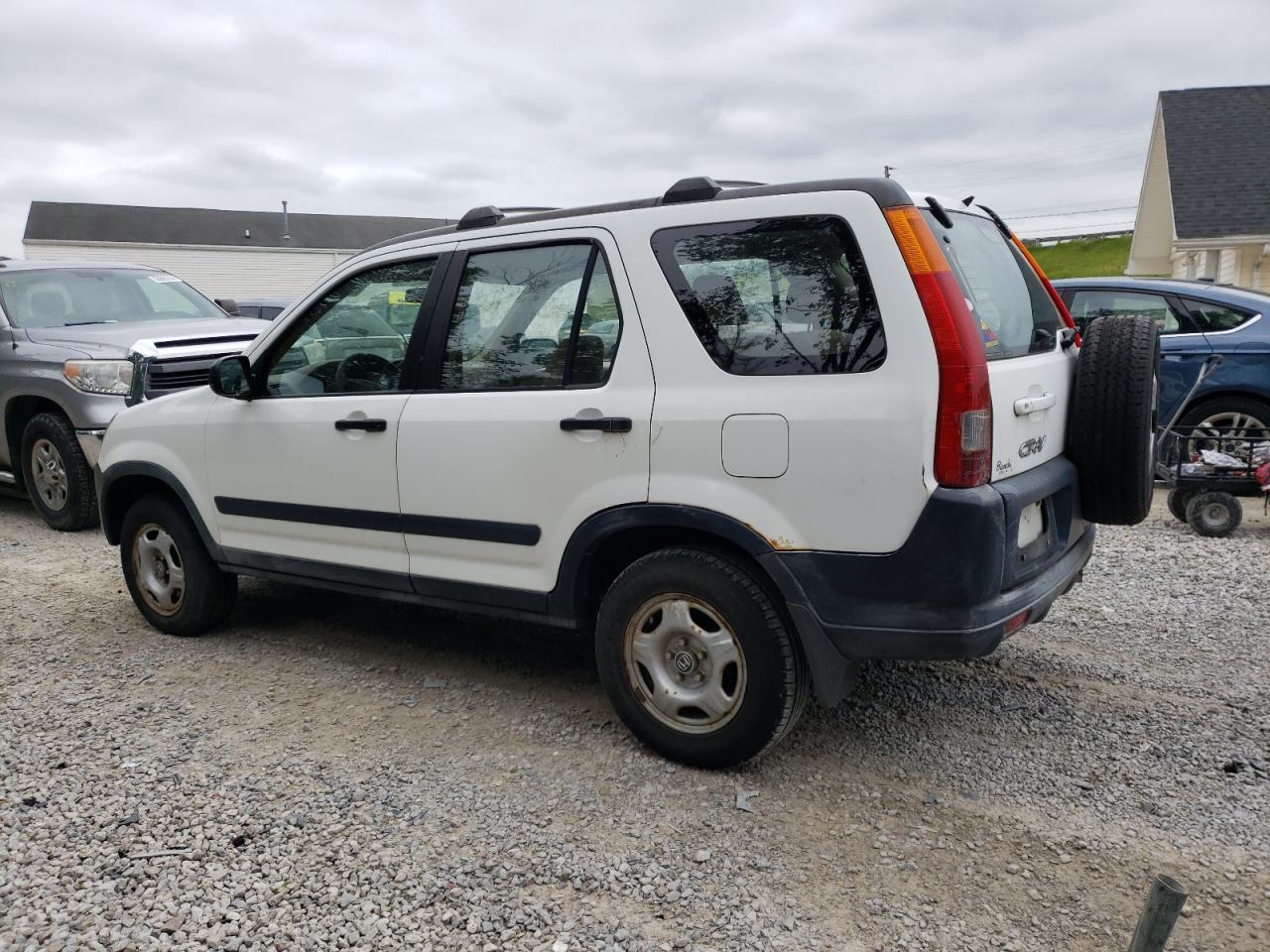 JHLRD78442C068561 2002 Honda Cr-V Lx